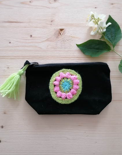Trousse coton noir JOY rond crochet - La Boutique de L'Imaginaire
